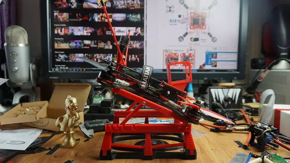 FPV Drone Porta-Launcher — modelo 3D