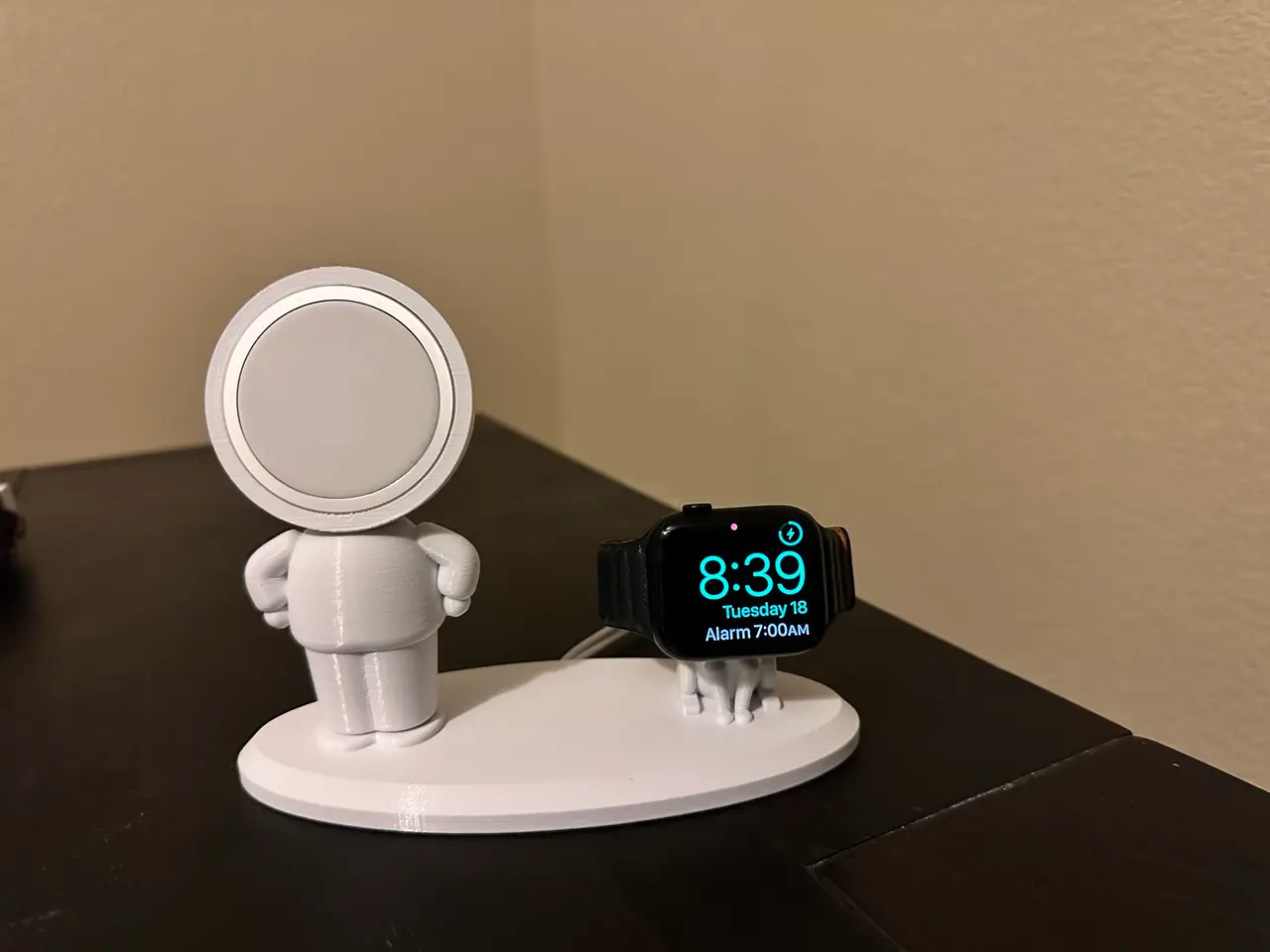 MagFace - iPhone and Apple Watch MagSafe Charging Station — modelo 3D