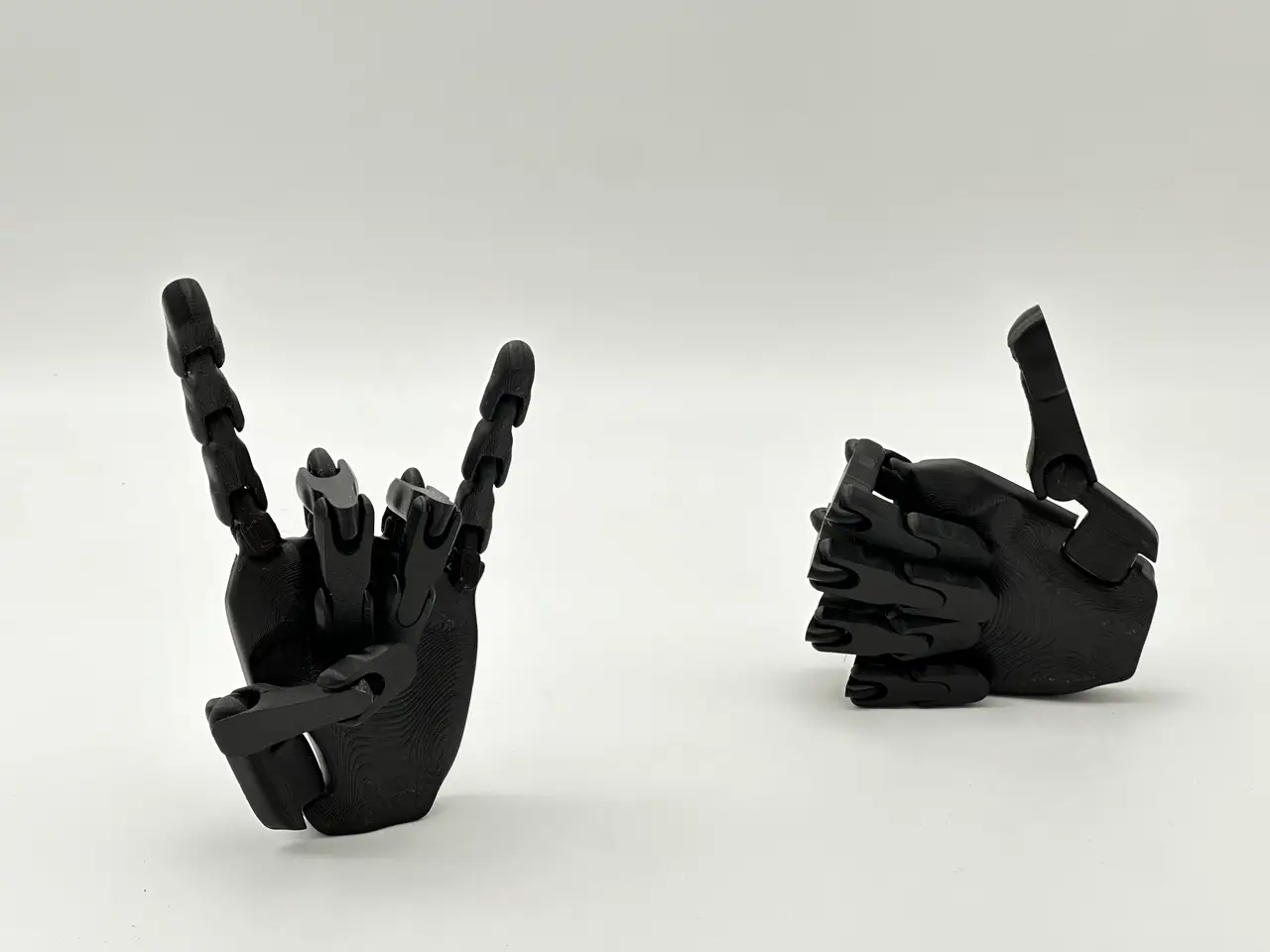 Poseable articulated hand model — modelo 3D