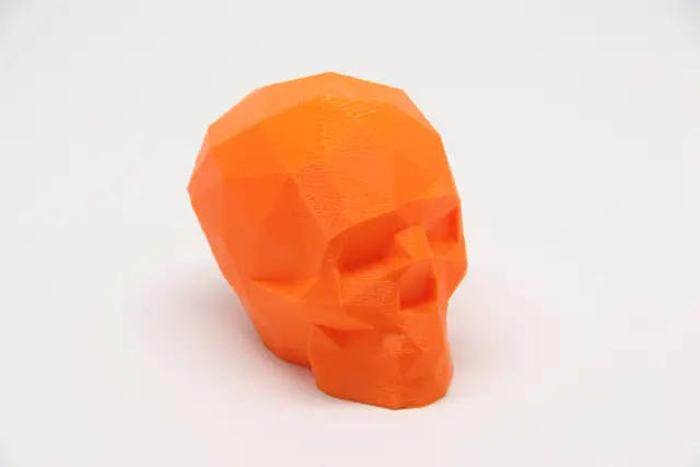 Low Poly Skull — modelo 3D