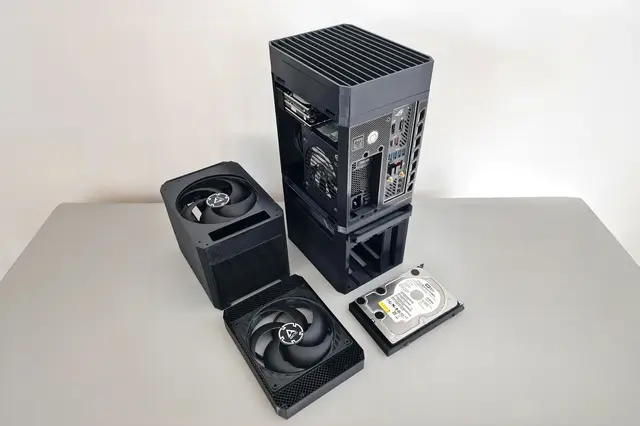 NAS ITX PC Case with stackable expansions [MODCASE MASS] — modelo 3D