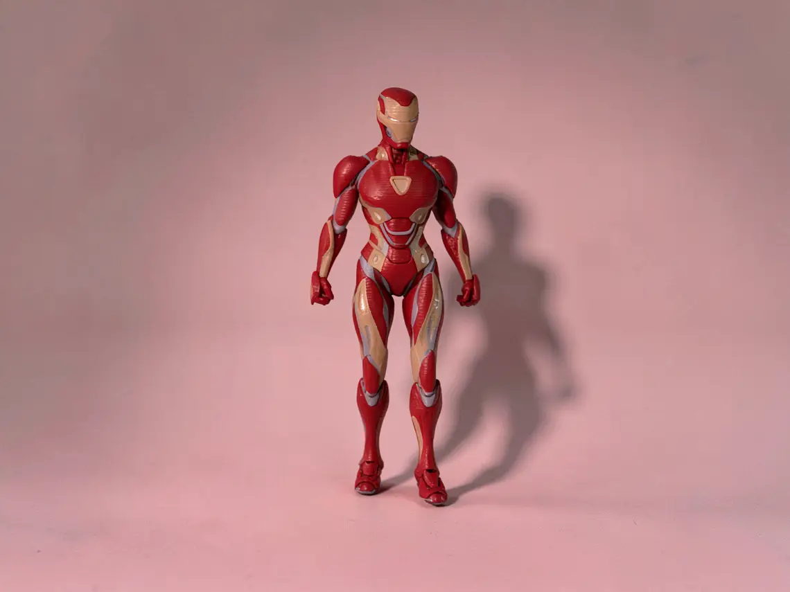 Female Iron Man — modelo 3D