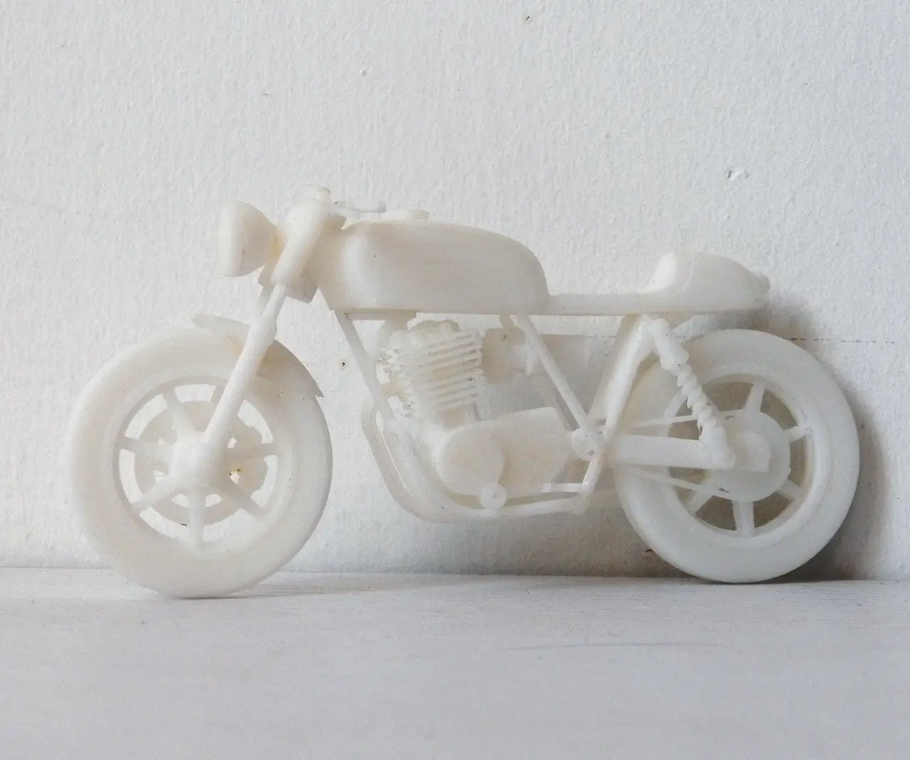 Moto Cafe Racer scalemodel — modelo 3D