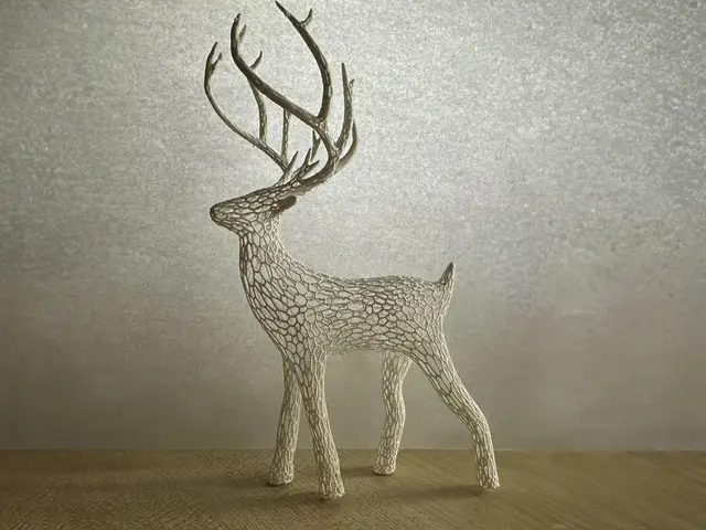 Voronoi Holiday Christmas Deer — modelo 3D