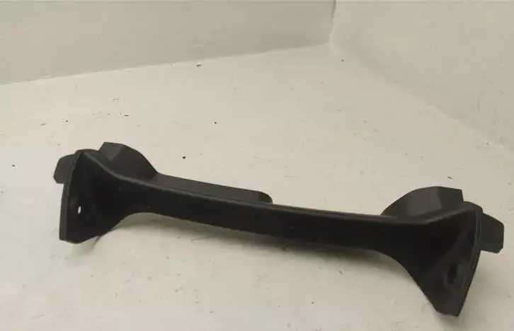 Triumph Speed Triple Bellypan Moulding - T2303103 — modelo 3D