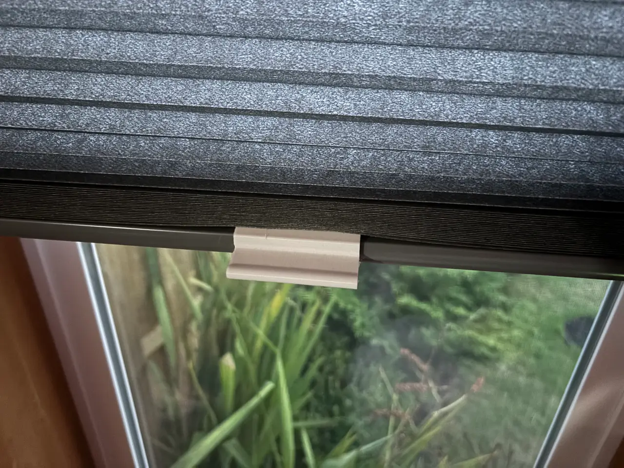 Replacement Handle for Comfortex 3/4'' Pleat Cellular Honeycomb Cordless Shades — modelo 3D