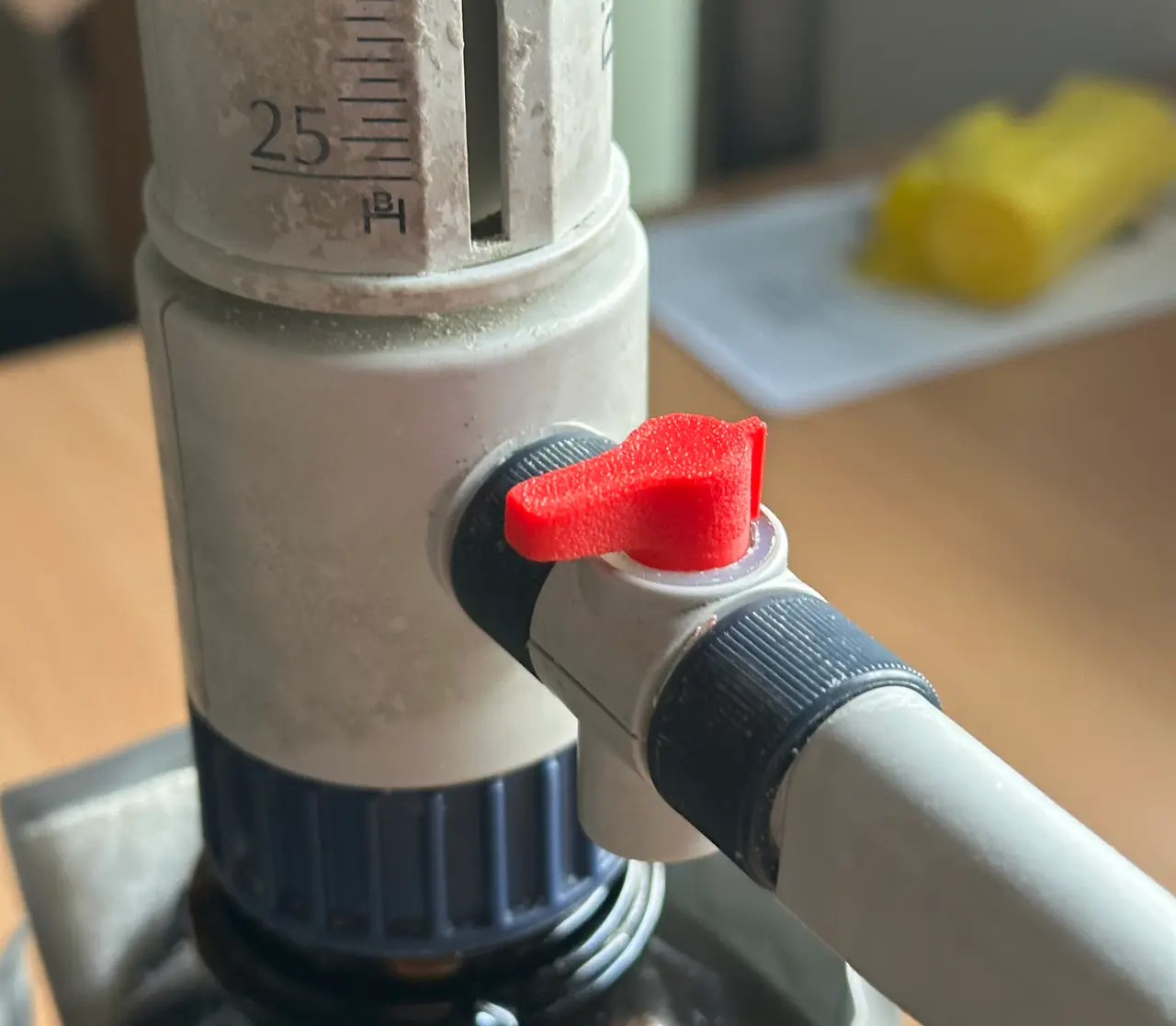 Bottle Top Dispenser Valve — modelo 3D