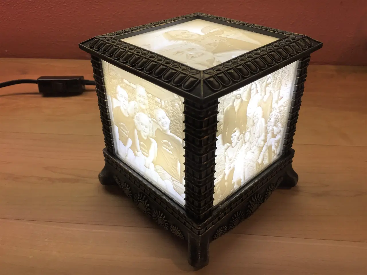 Gothic Lithophane Light — modelo 3D