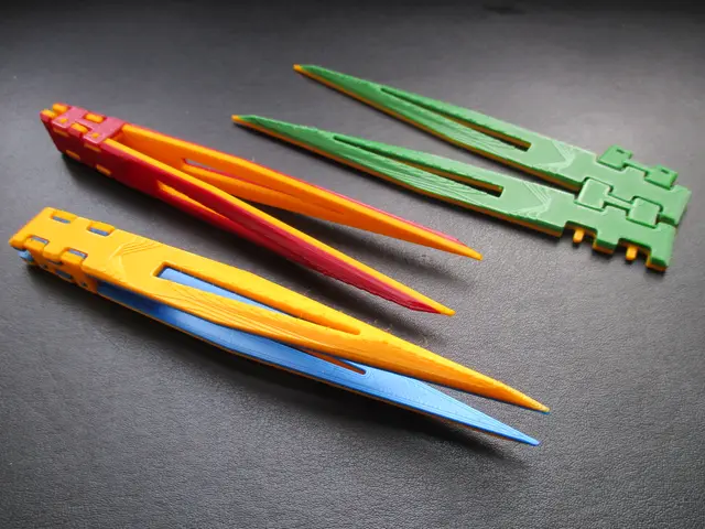 Precision Tweezers v2 - 3D Folding — modelo 3D