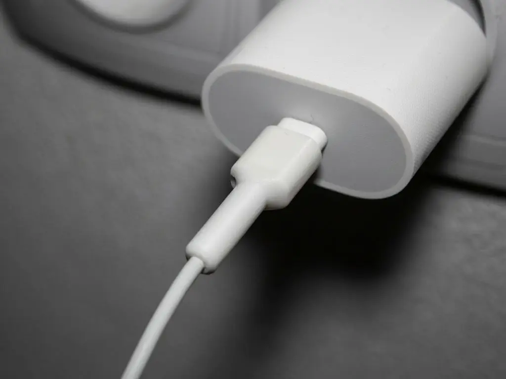 USB-C Cable Protector — modelo 3D