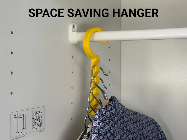 Space Saving Hanger — modelo 3D