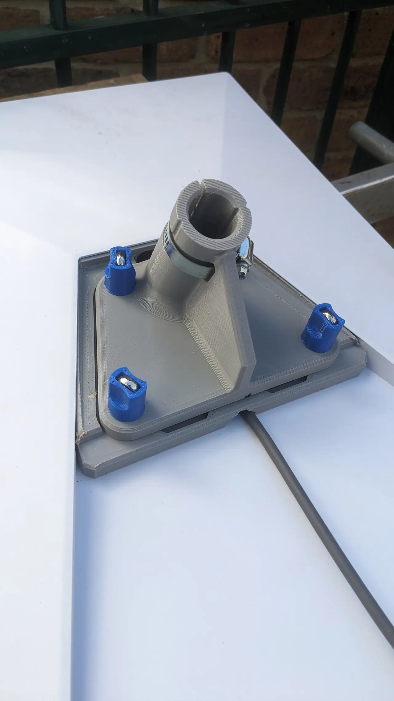 Starlink Gen 3 mount — modelo 3D