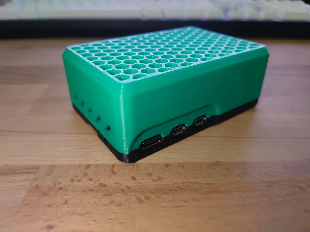 Raspberry Pi 5 NVMe HAT case (snap fit) — modelo 3D