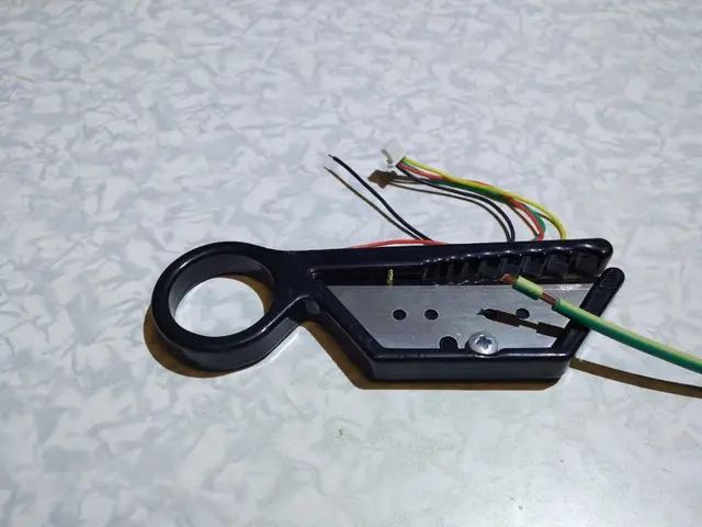 Wire stripper — modelo 3D