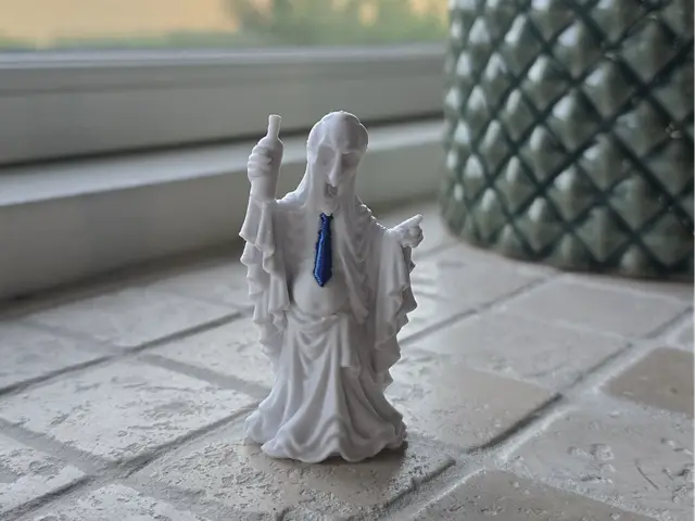 Kremlin Vodka Ghost – Blue-Tie Halloween Satire — modelo 3D