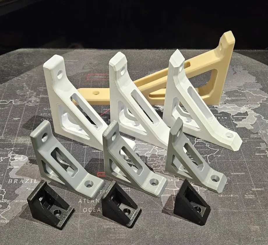 Any Size Parametric 90 Degree Shelf Bracket / Corner Bracket. Imperial & metric! — modelo 3D