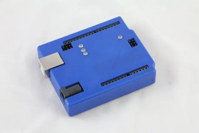 Arduino Uno Snug Case — modelo 3D