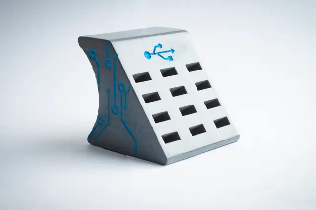 USB holder — modelo 3D