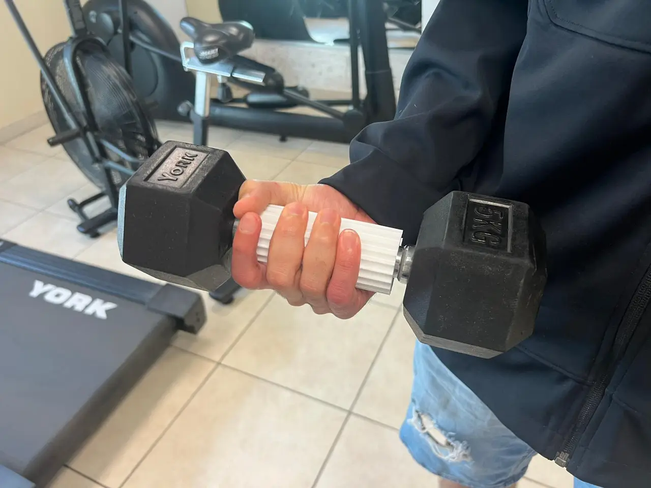 Tension Rod Dumbbell Grip Adapter – Adaptive Fitness Equipment — modelo 3D