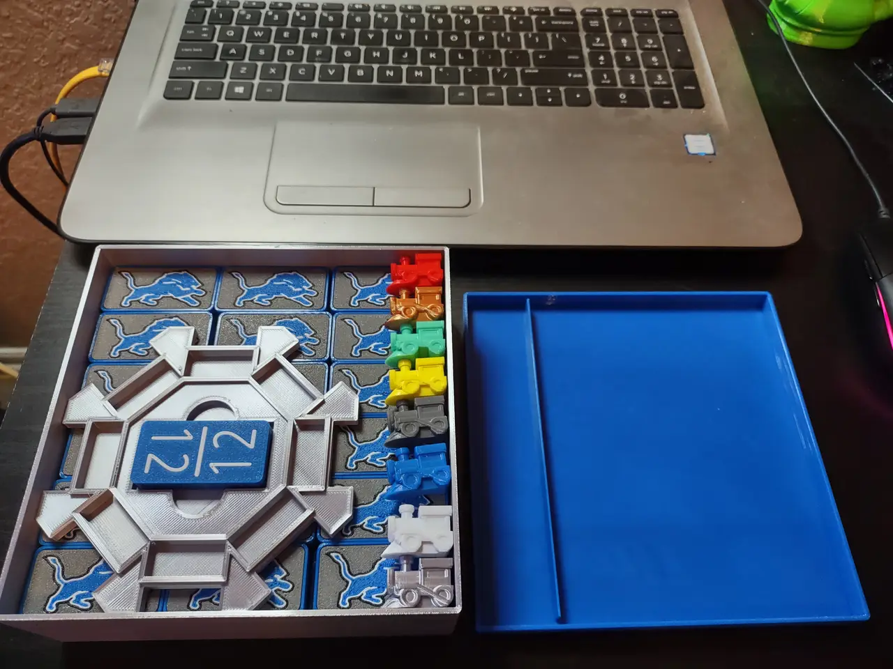 Detroit Lions Theme for Stylized Double 12 Domino Set — modelo 3D