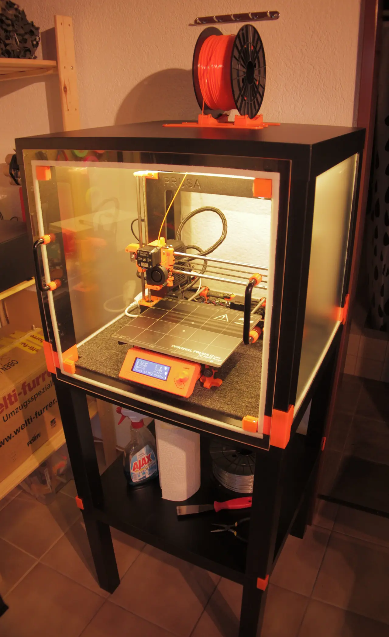 Lack table enclosure — modelo 3D