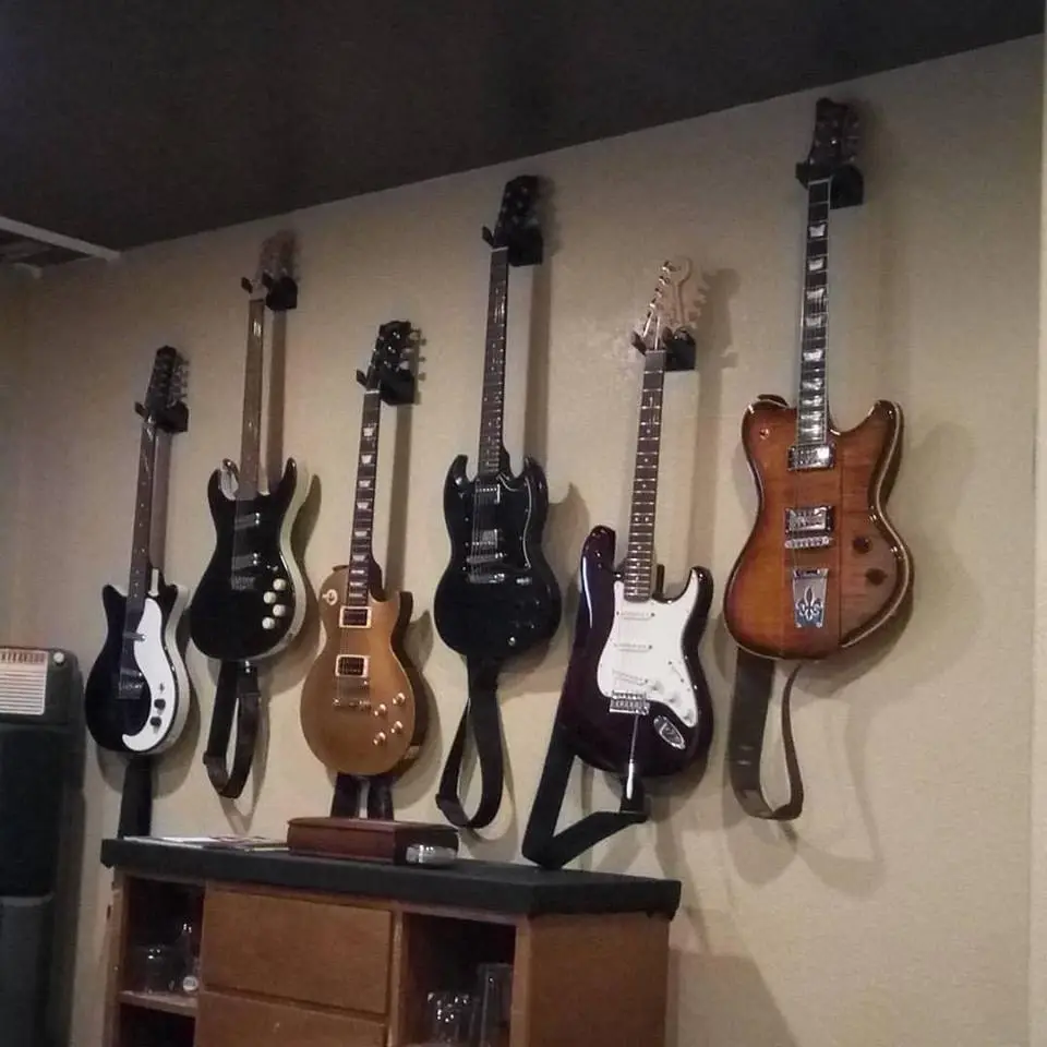 Guitar Wall Hanger — modelo 3D