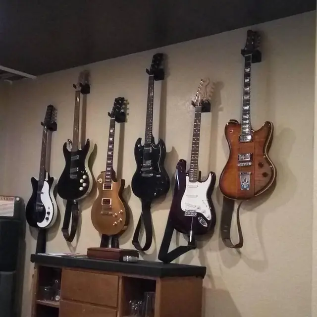 Guitar Wall Hanger — modelo 3D