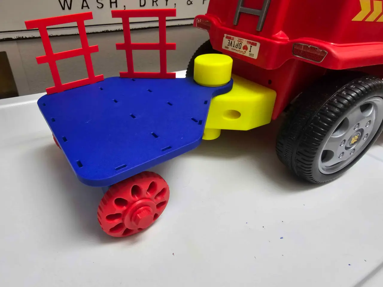 Kid Toy Trailer for Kid Size Cars and Trucks — modelo 3D