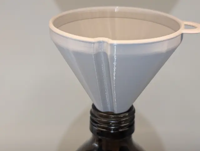 Parametric Ventilated Funnel (OpenSCAD remix) — modelo 3D