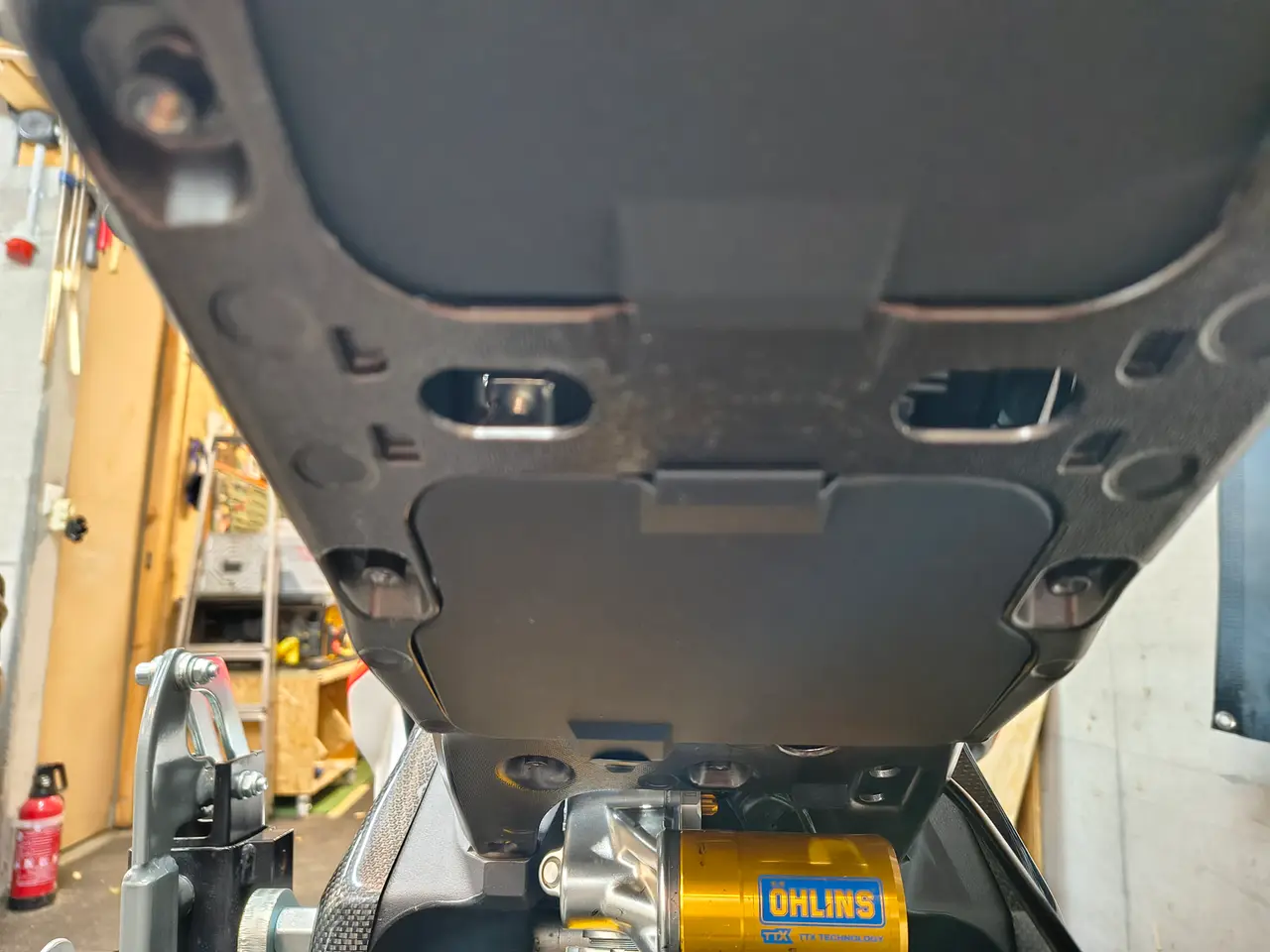 Yamaha R1 2015 rear subframe cover (bottom) — modelo 3D