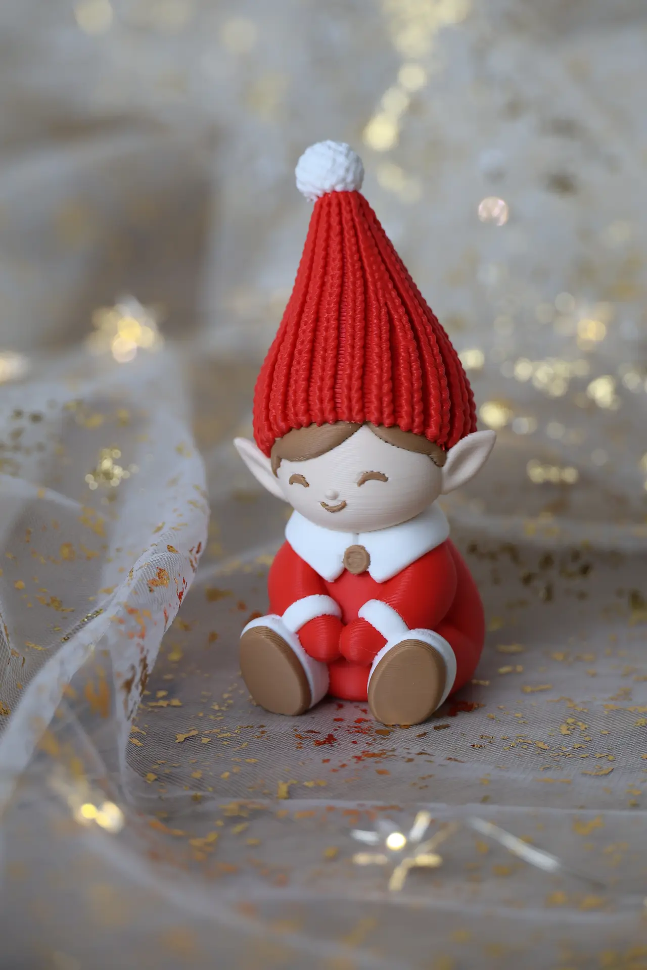 Christmas Elf with Knitted Hat and Pom-Pom — modelo 3D