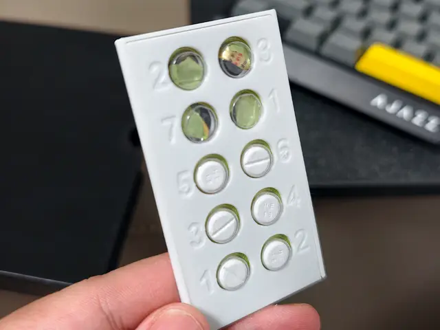 不会再遗忘的服药提醒器 — modelo 3D