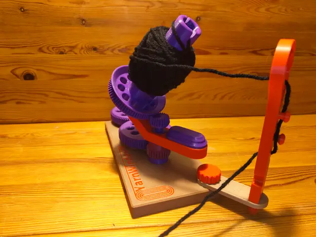 3D-Printed Yarn Winder – Gear-Driven Easy-Print Edition 100% Printable — modelo 3D