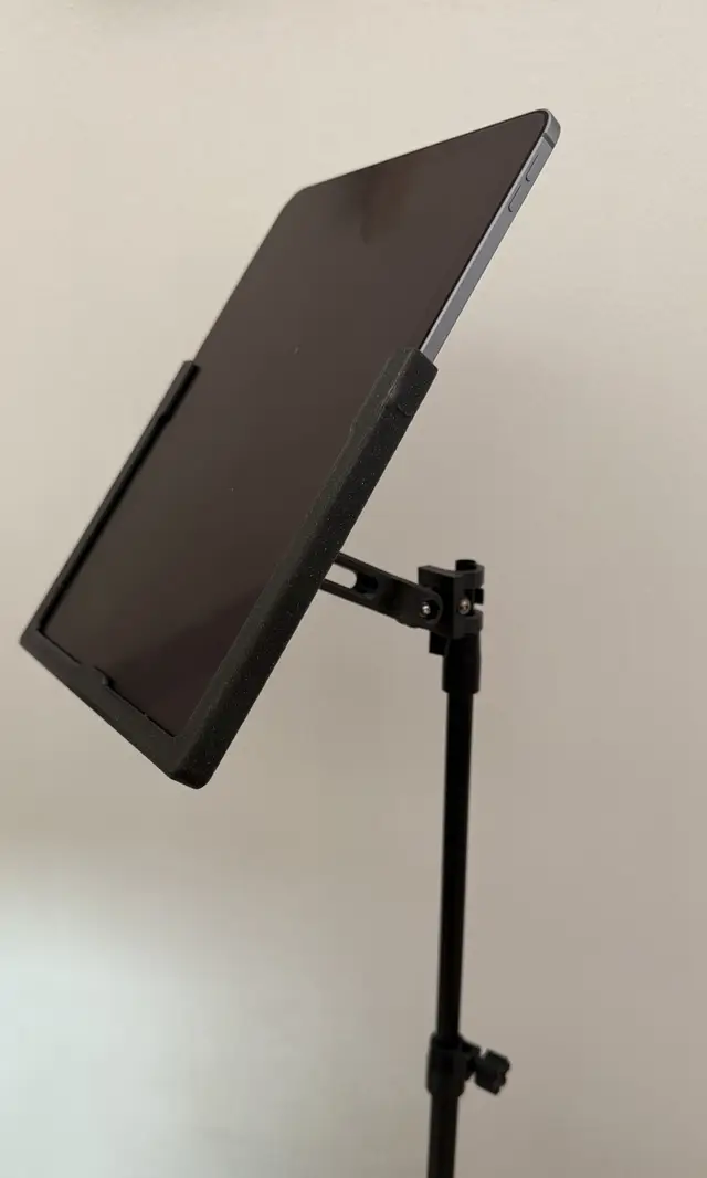 iPad Air 11" mic / note stand holder — modelo 3D
