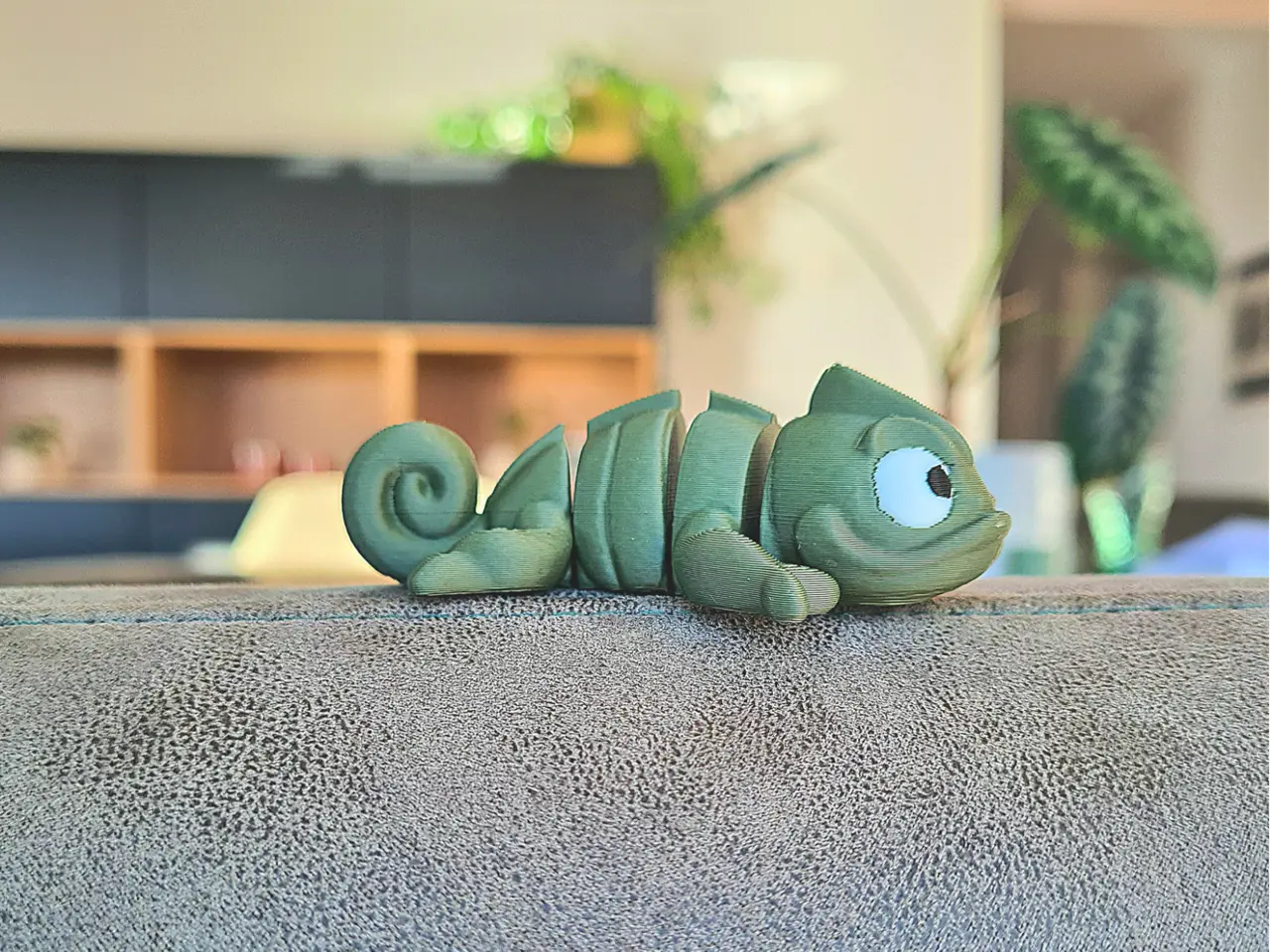 Cute little articulated Chameleon — modelo 3D