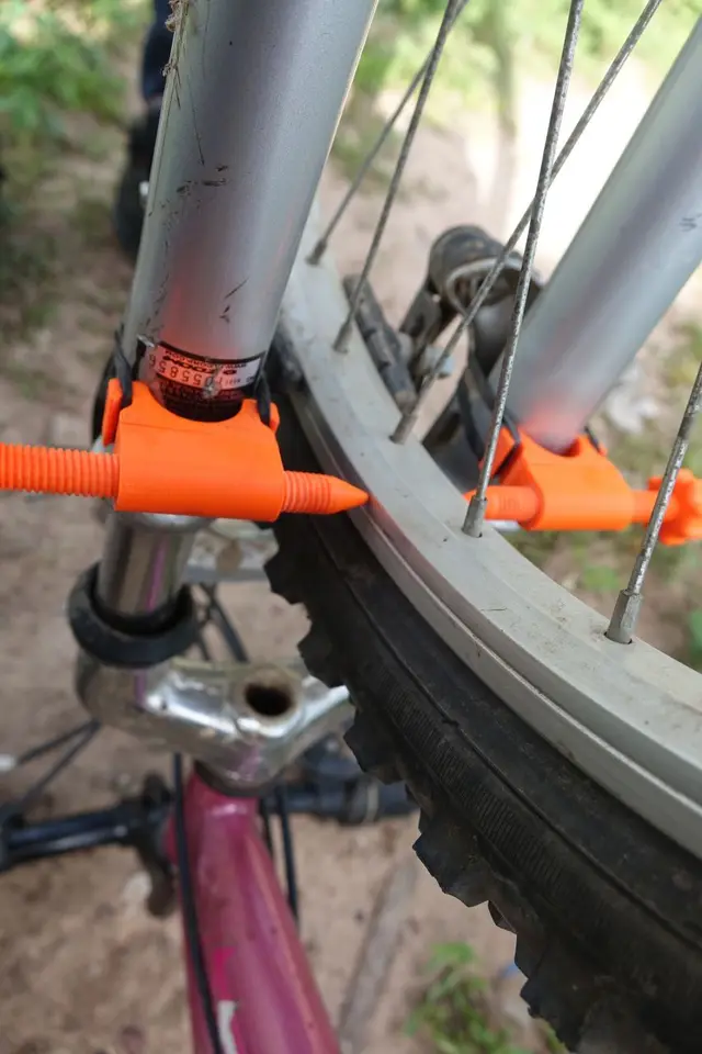 Bike wheel truing tool — modelo 3D