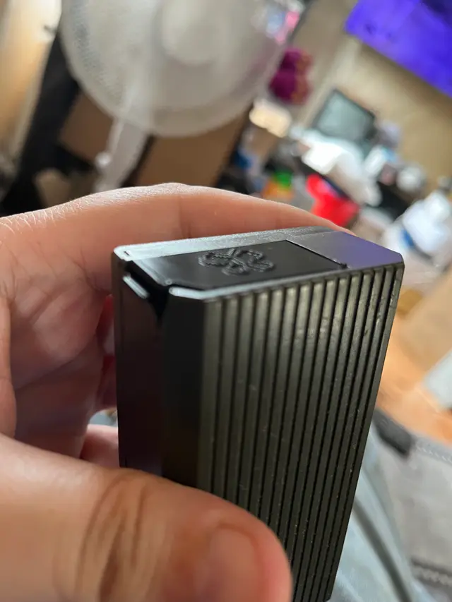 EXL 100 Joystick Battery Cover — modelo 3D