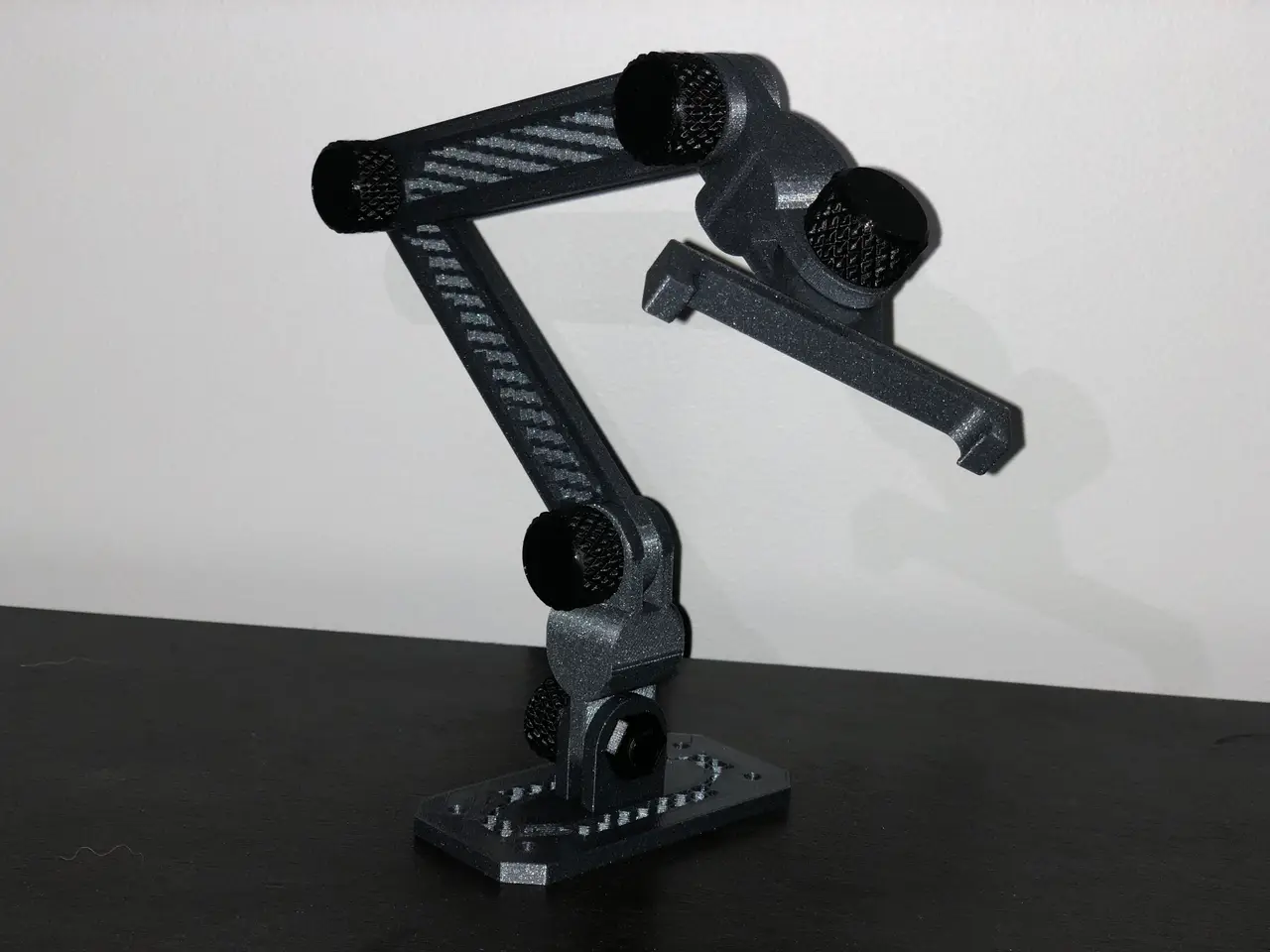 Mechanically Articulated Arm — modelo 3D