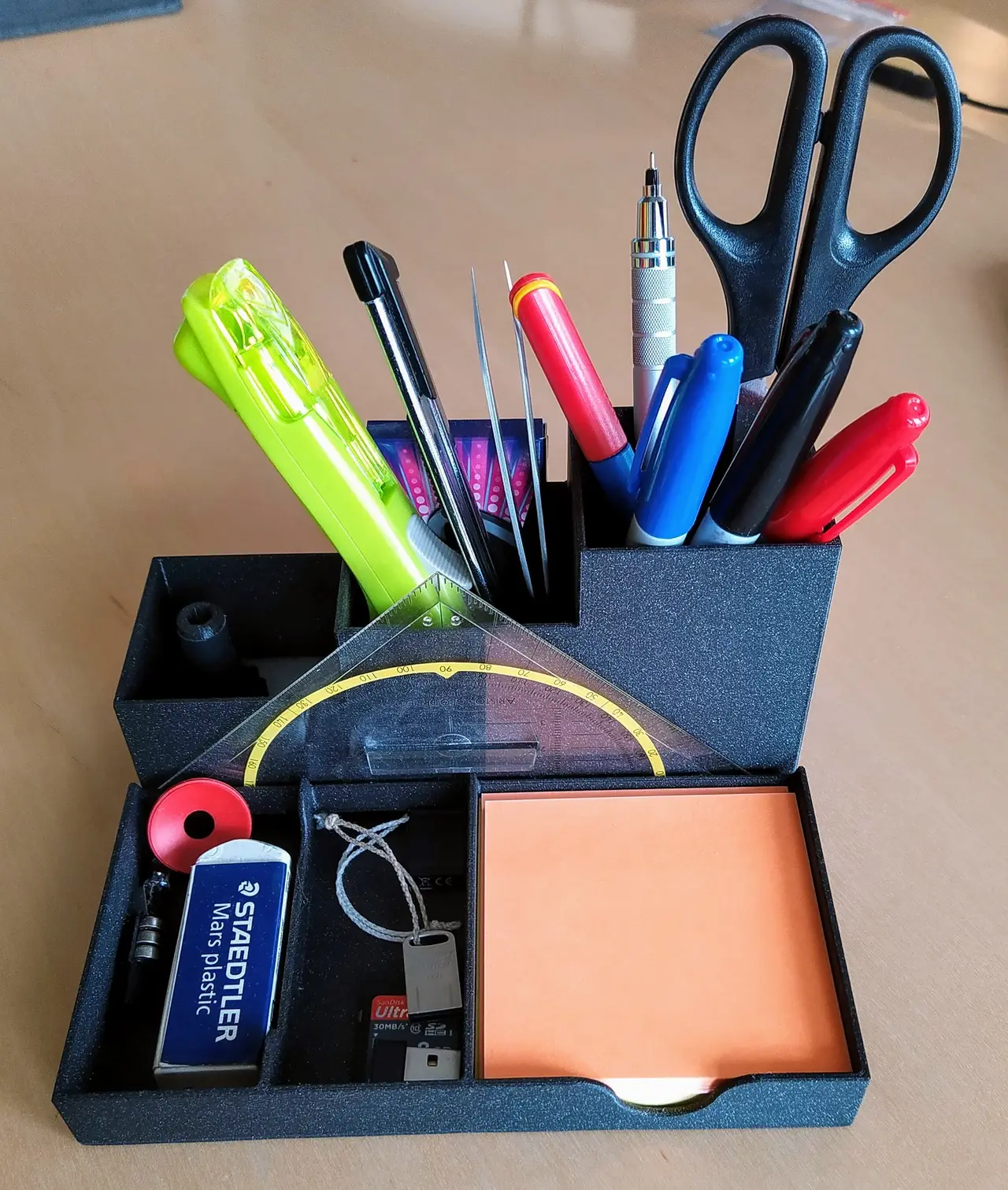 Desk Organizer — modelo 3D