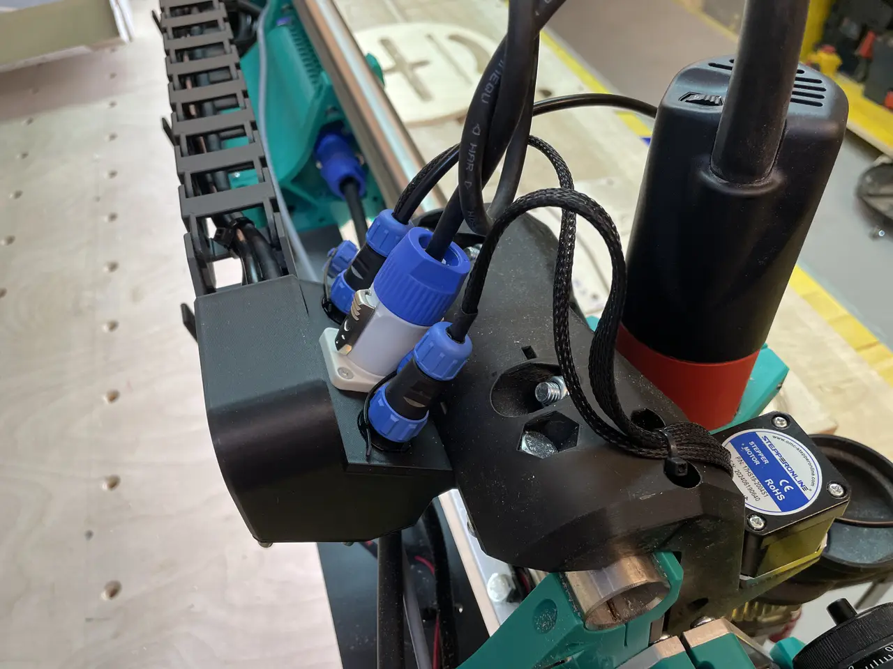 LR4 Dragchain Mount — modelo 3D
