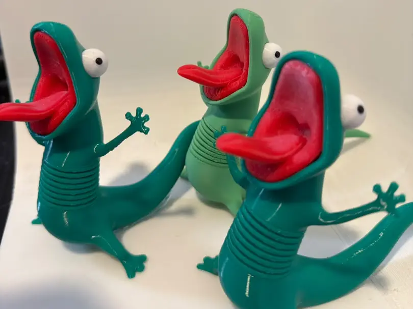 LAGARTIJA SIN AMS PARTES RESORTE MAS FUERTE — modelo 3D