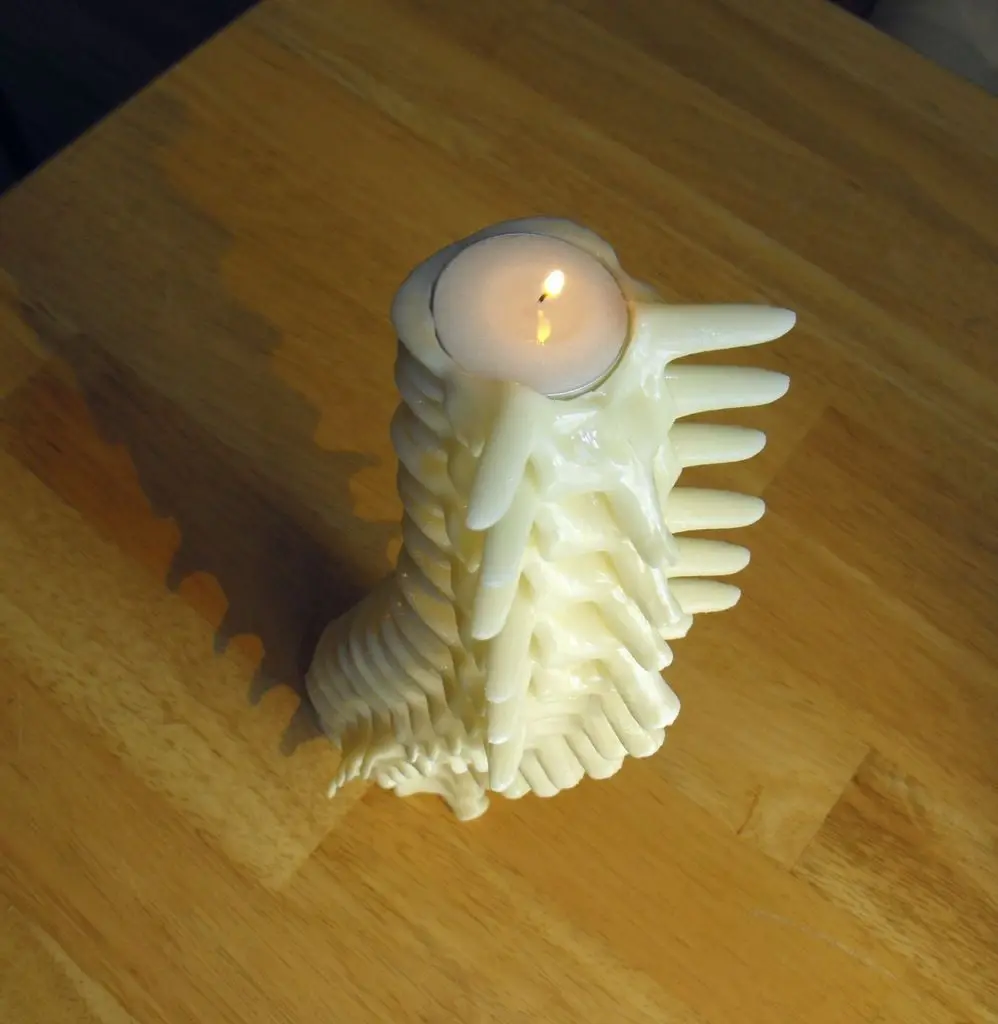 Spine Candle Holder — modelo 3D