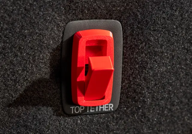 Top tether hook — modelo 3D