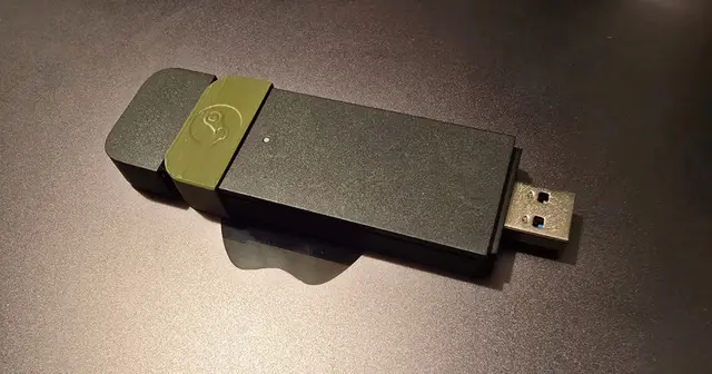 Steam frame USB dongle cap storage — modelo 3D