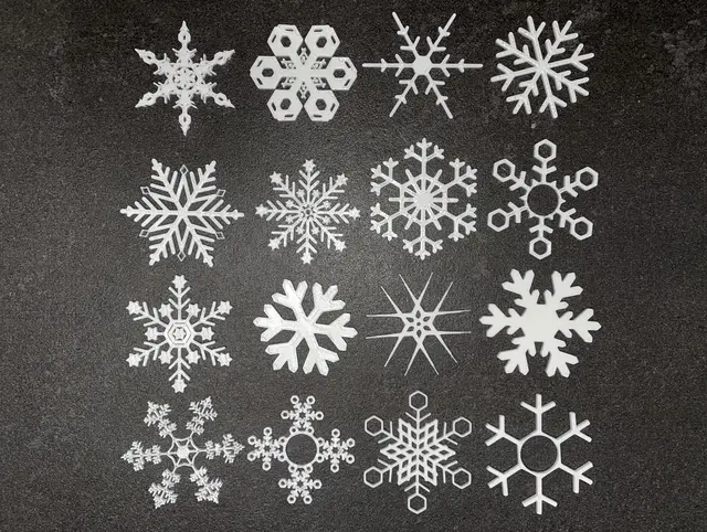 Snowflake Ornament Collection - 18 Snowflakes (window or gift decoration - Christmas) — modelo 3D