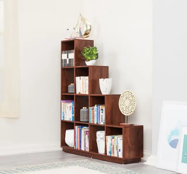 Wooden Book shelf — modelo 3D