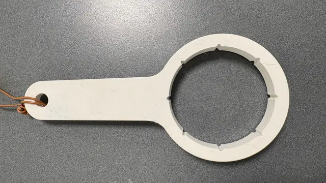 Klíč na uzávěr kanystru — modelo 3D