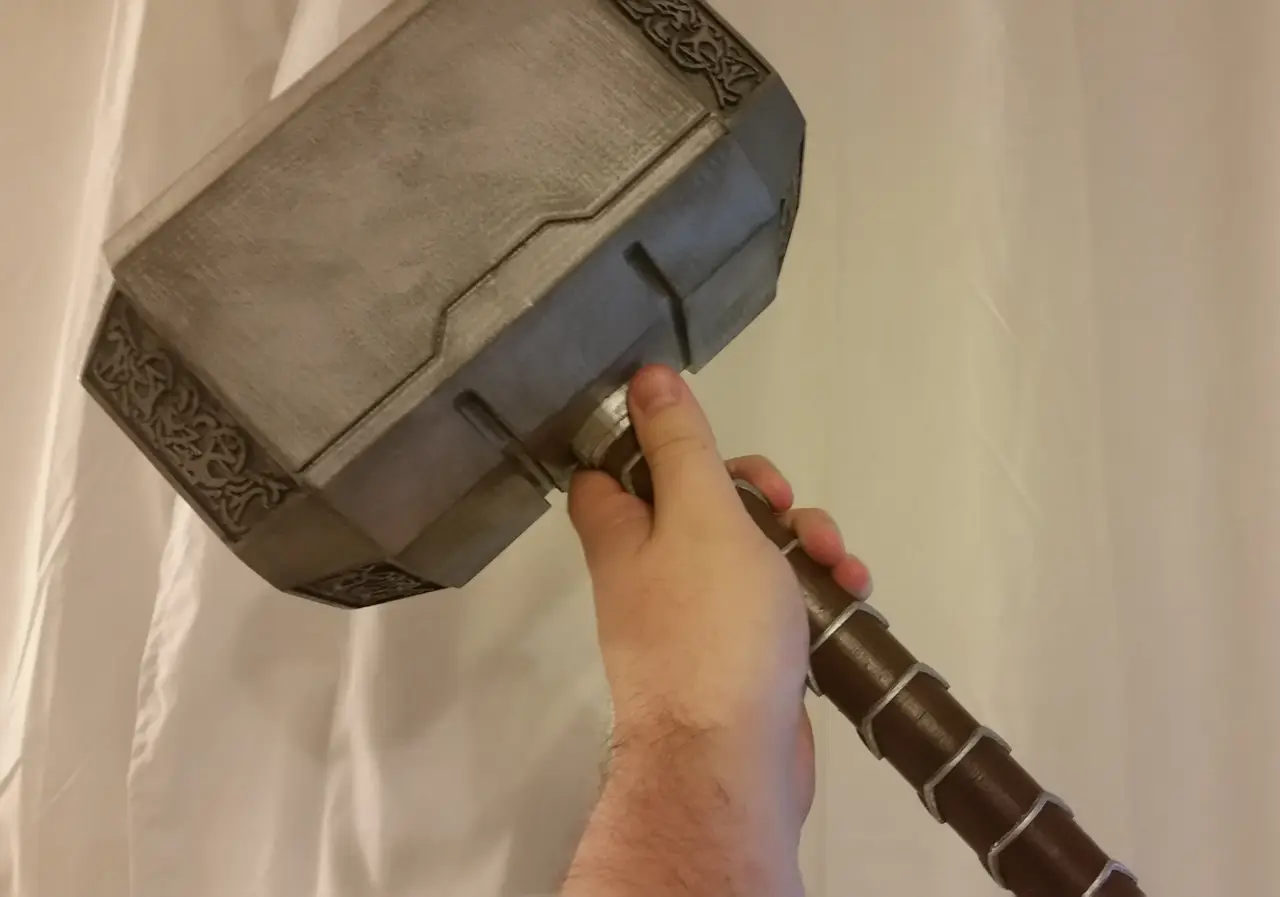 Life Size Thor's Hammer (Mjolnir) — modelo 3D