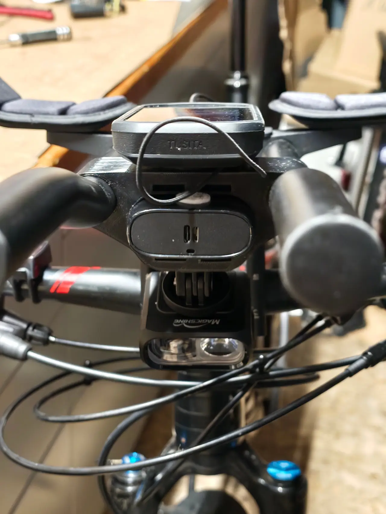 Aerobridge mit Powerbank Halterung — modelo 3D