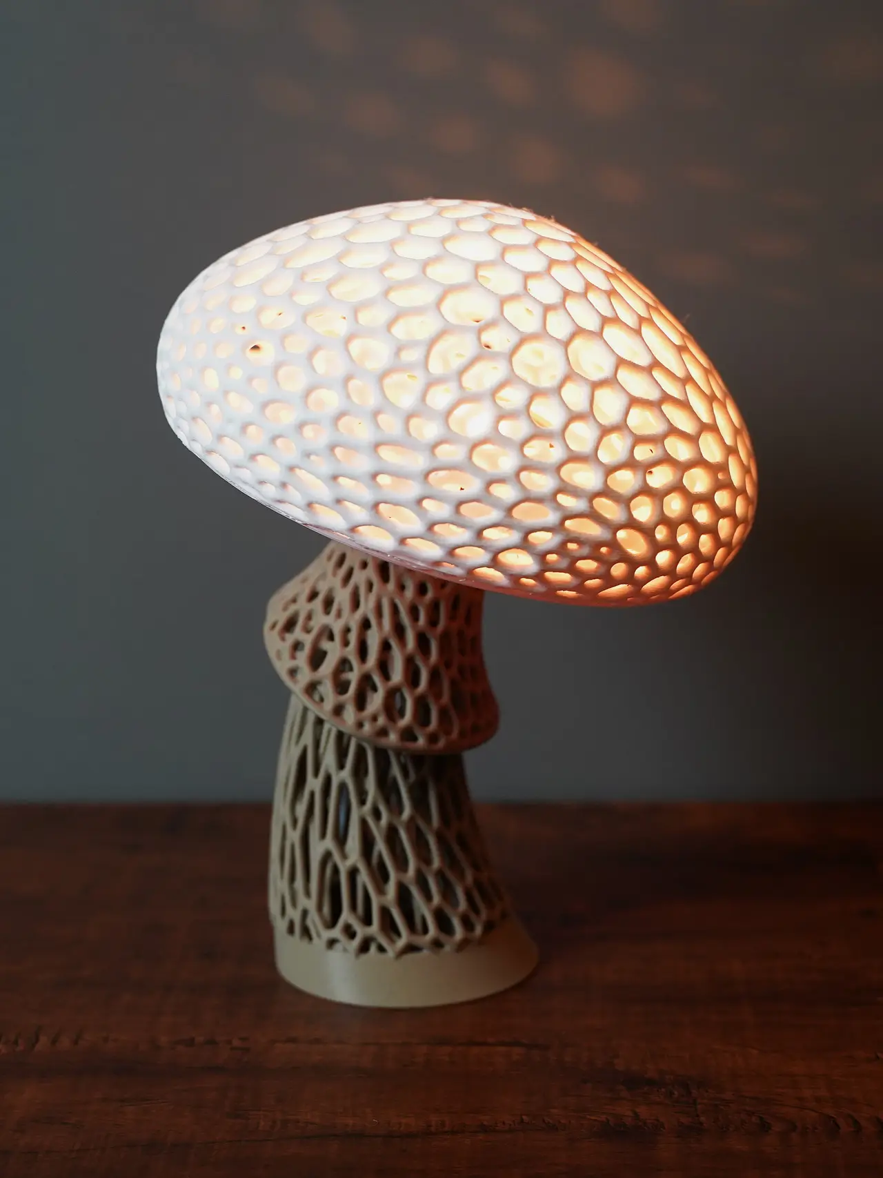 Voronoi Mushroom Lamp — modelo 3D